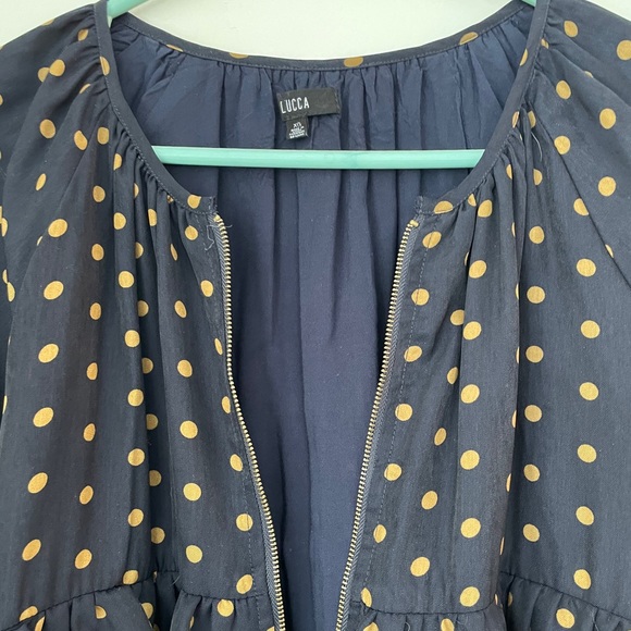 Lucca ruffled zip top with polka dots - Picture 3 of 4